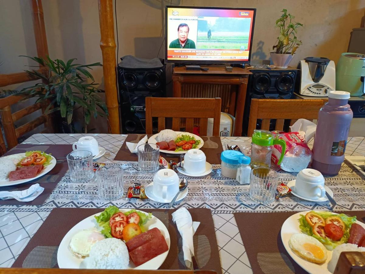 Villa Skanderbeg Guest House Puerto Princesa ภายนอก รูปภาพ
