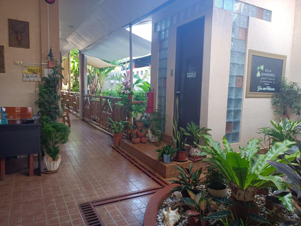 Villa Skanderbeg Guest House Puerto Princesa ภายนอก รูปภาพ