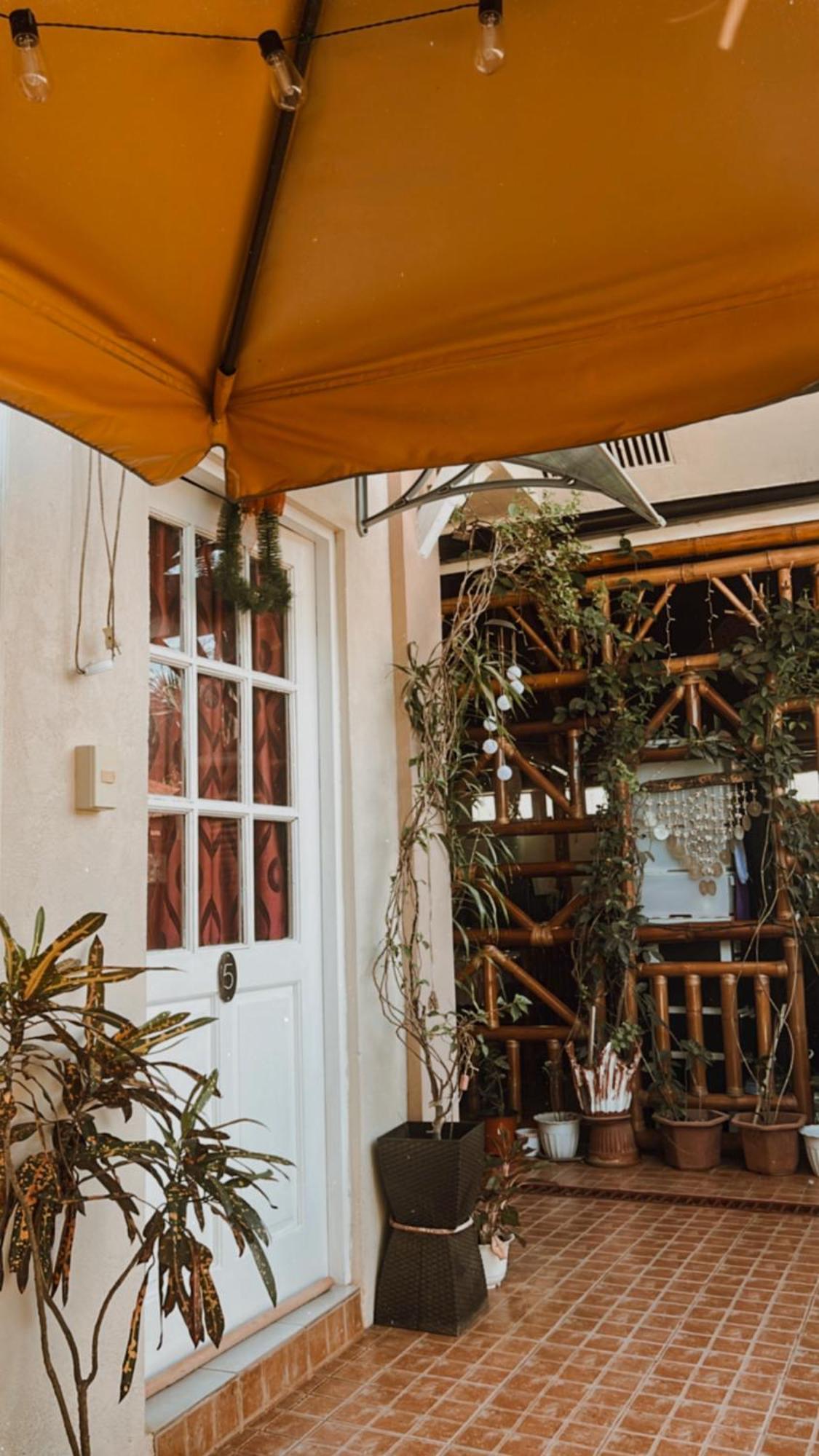Villa Skanderbeg Guest House Puerto Princesa ภายนอก รูปภาพ