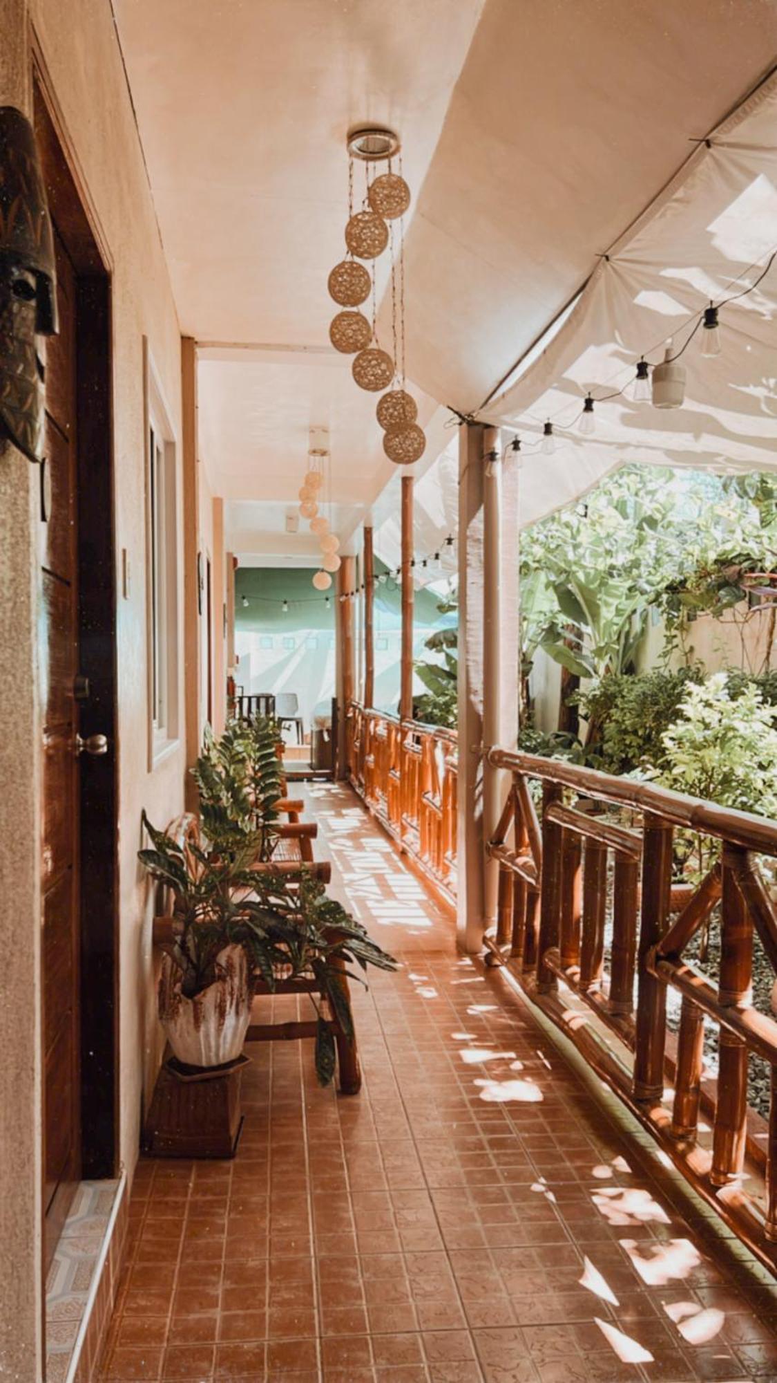 Villa Skanderbeg Guest House Puerto Princesa ภายนอก รูปภาพ