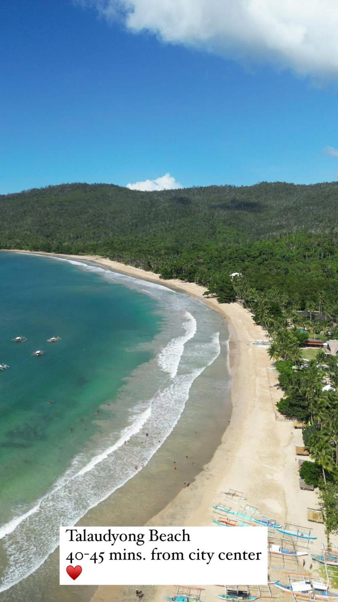 Villa Skanderbeg Guest House Puerto Princesa ภายนอก รูปภาพ