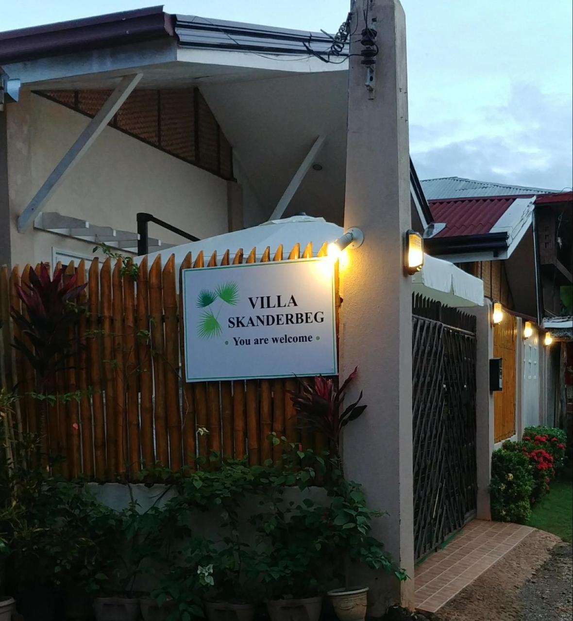 Villa Skanderbeg Guest House Puerto Princesa ภายนอก รูปภาพ