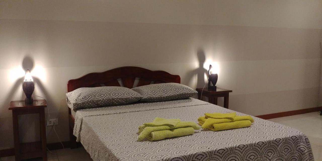 Villa Skanderbeg Guest House Puerto Princesa ห้อง รูปภาพ