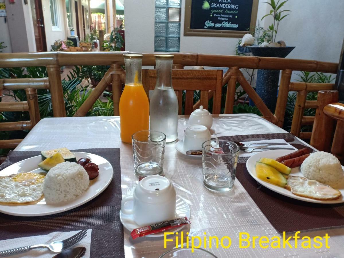 Villa Skanderbeg Guest House Puerto Princesa ภายนอก รูปภาพ