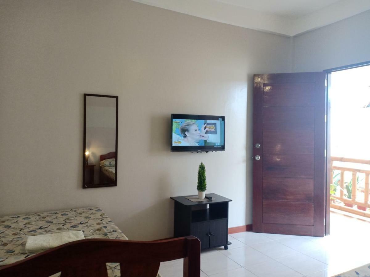 Villa Skanderbeg Guest House Puerto Princesa ภายนอก รูปภาพ